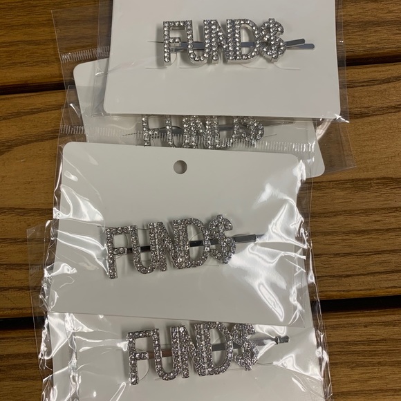 FUNDS Rhinestone Hair Clips - Picture 3 of 3